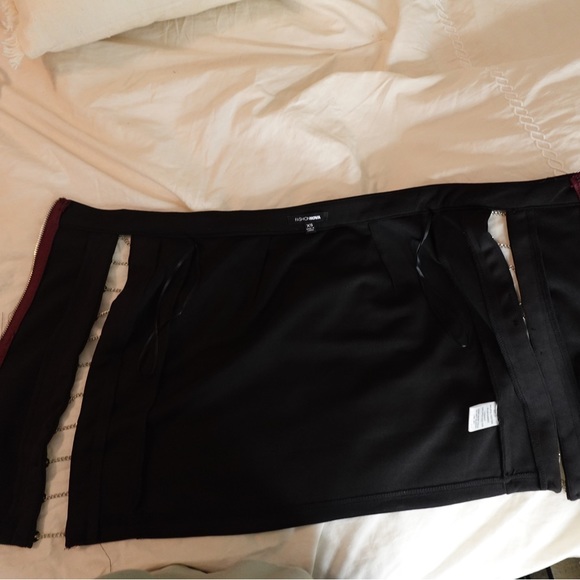 Fashion Nova Black Mini Skirt with Silver Accents / Skin Revealing Slits - Picture 3 of 10